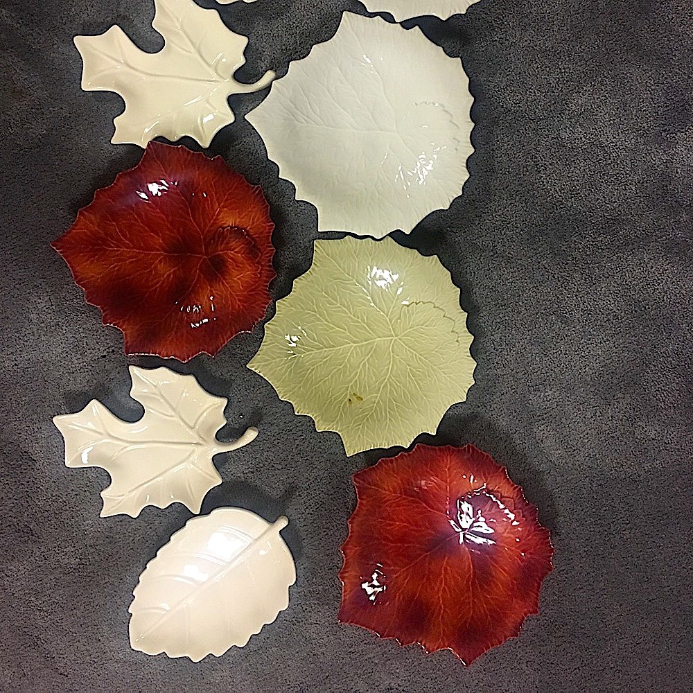 Pottery Barn fall leaf autumn dinnerware plate decorative festive leaves🍁 dish